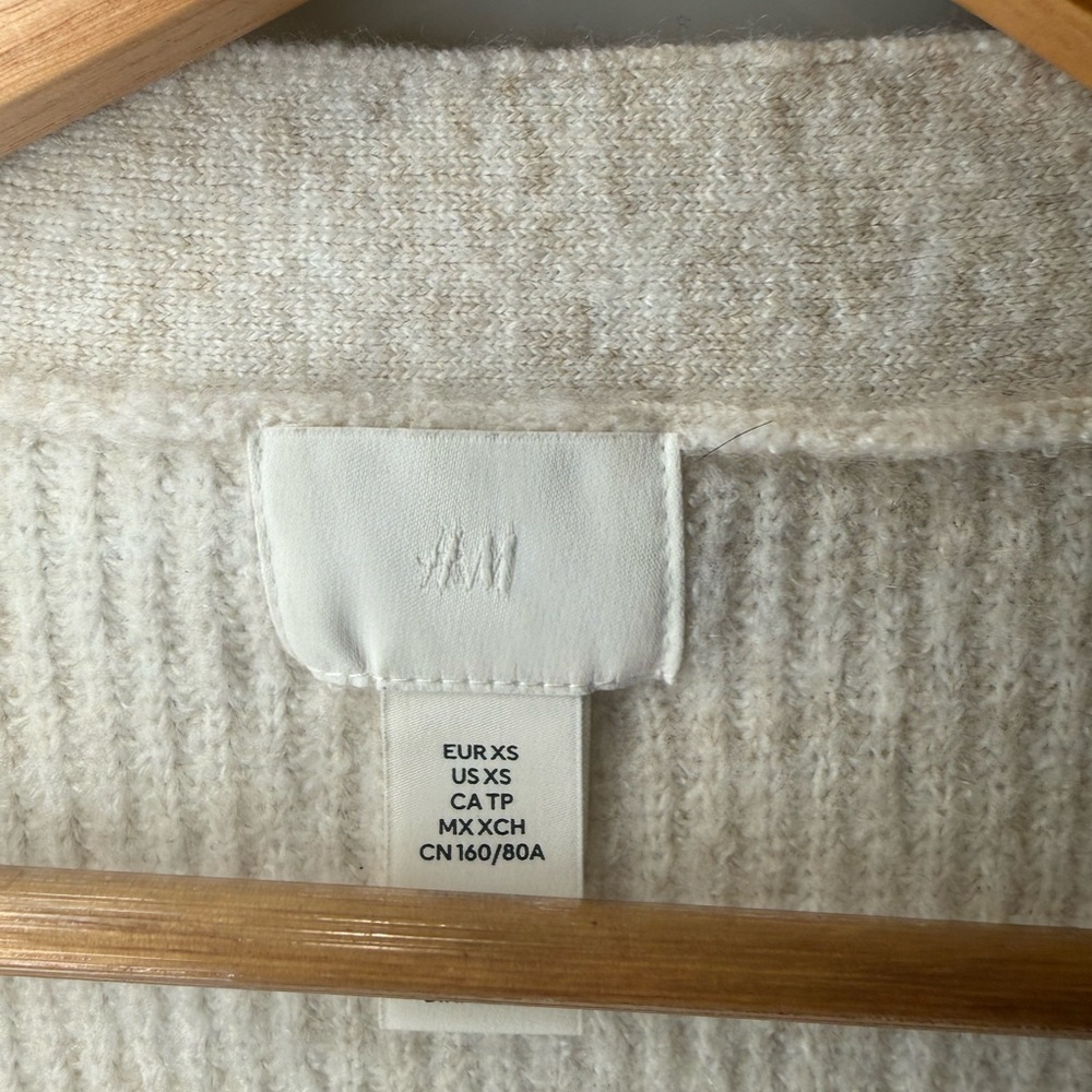 H&M Very Soft Wrap Cardigan - Picture 3 of 5